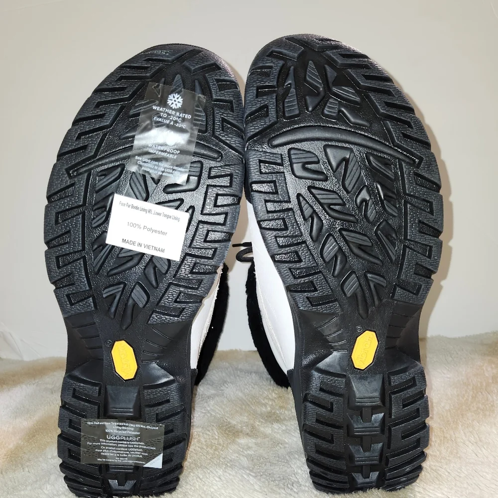UGG‎ Men's Black and White Winter Boots